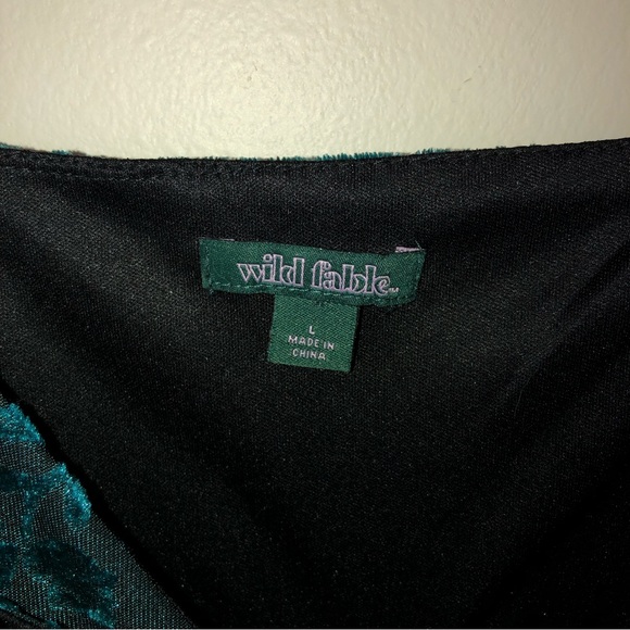 Wild Fable Flouncy Velvet Floral Teal Cami - Picture 2 of 4